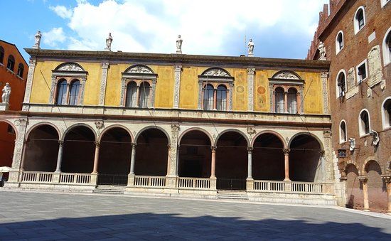 Piazza dei Signori